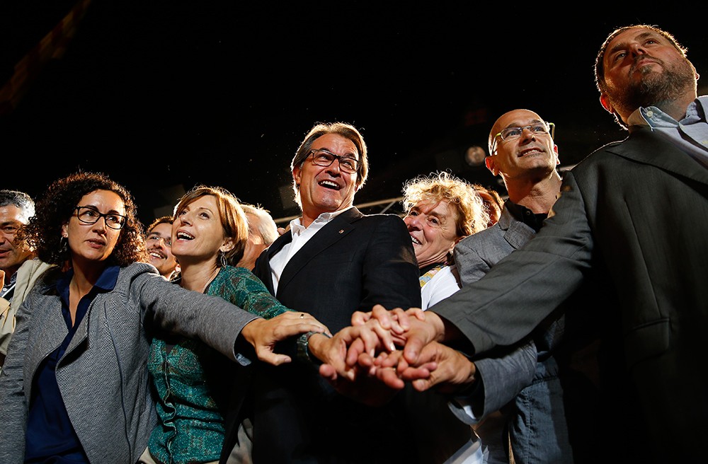 El independentismo catalán gana en escaños pero no en votos