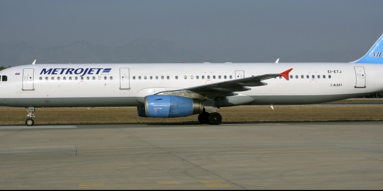 The Metrojet's Airbus A-321 with registration number EI-ETJ that crashed in Egypt's Sinai peninsula, is seen in this picture taken in Antalya, Turkey September 17, 2015. The Russian airliner carrying 224 passengers and crew crashed in Egypt's Sinai peninsula on October 31, 2015, the Egyptian civil aviation authority said, and a security officer who arrived on the scene said all aboard the plane were probably dead. The Airbus A-321, operated by Russian airline Kogalymavia with the flight number 7K9268, was flying from the Sinai Red Sea resort of Sharm el-Sheikh to St Petersburg in Russia when it went down in a desolate mountainous area of central Sinai soon after daybreak, the aviation ministry said. Picture taken September 17, 2015. REUTERS/Kim Philipp Piskol      TPX IMAGES OF THE DAY      - RTX1U2U8
