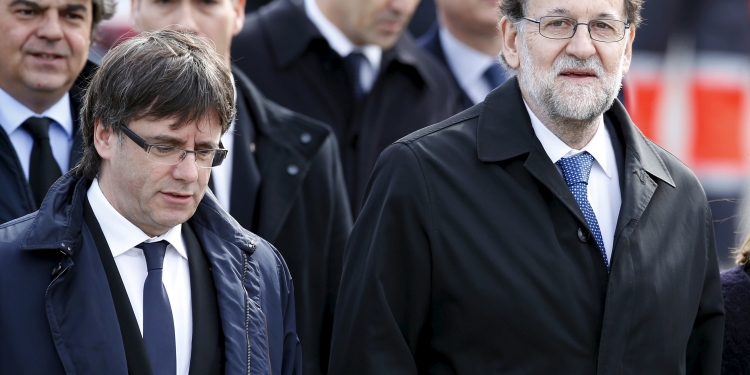 Mariano Rajoy y Puigdemont. Reuters
