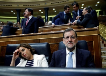 Mariano Rajoy y Soraya Sáenz de Santamaría durante la sesión de constitución del Congreso de la XII legislatura. FOTO: Reuters