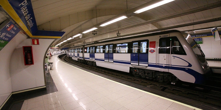 El transporte público del metro de Madrid.