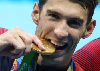 Cambiar un hábito y constuíír nuevos: la fórmula del éxito de Michael Phelps