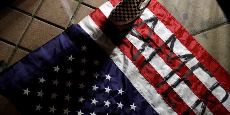 Bandera estadounidense. FOTO: Reuters