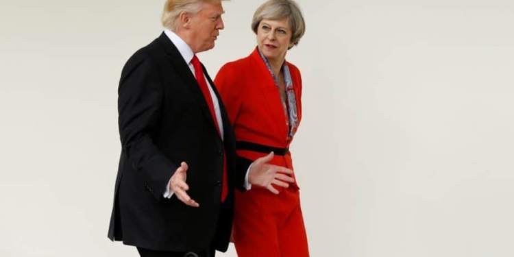 Trump: El plan para el Brexit de May "mataría un acuerdo" con EEUU