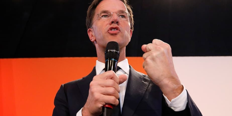 El ganador de las elecciones en Holanda, Mark Rutte. FOTO: Reuters