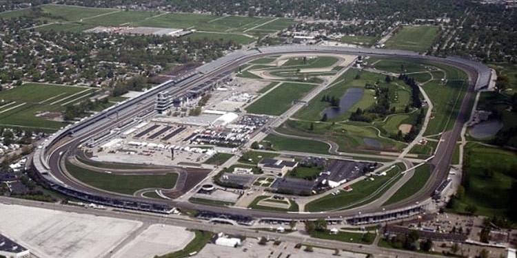 El Indianapolis Red bull Ring Motor Speedway en Indianápolis (EEUU) es la fuente de inspiración del proyecto