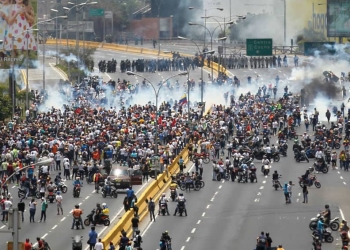 Marcha en Caracas, Venezuela. FOTO: Reuters