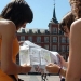 Turistas en la Plaza Mayor de Madrid.