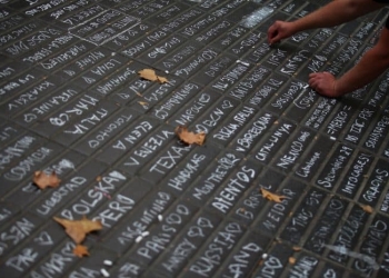 La herida producida por los atentados en Cataluña tardará en cicatrizar entre la población. Pero la decisión de salir a la calle y gritar "no tenemos miedo" es toda una muestra de coraje y determinación contra el terror