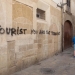 Graffiti "Turista eres el terrorista" en Palma, Mallorca,. Foto: Reuters