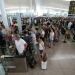 Huelga de trabajadores de seguridad en el aeropuerto de El Prat de Barcelona.