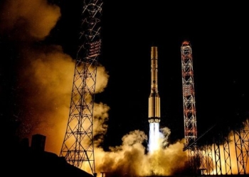 Satélite El satélite de comunicaciones español Amazonas-5 fue lanzado hoy exitosamente desde el cosmódromo ruso de Baikonur, en Kazajistán, con la vista puesta en el mercado latinoamericano.