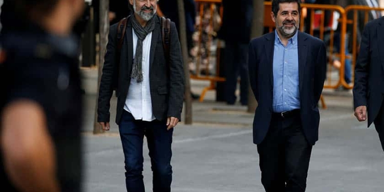 Los presidentes de las entidades soberanistas de Cataluña, dirigiéndose al Tribunal Supremo.