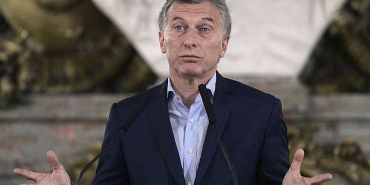 El crédito del FMI a Argentina es una prueba política para Macri