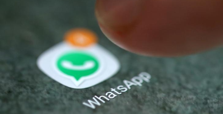 España multa a WhatsApp y Facebook por manejo indebido de datos