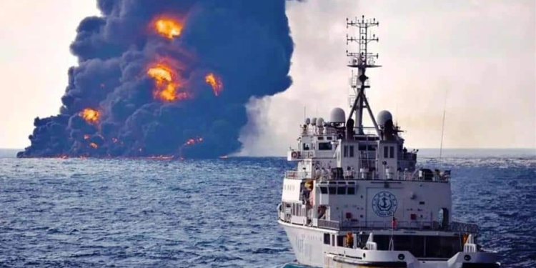 Derrame de petróleo pesado afecta el Mar de China