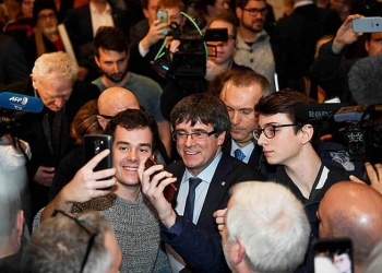 Carles Puigdemont pedirá una autorización judicial para asistir al pleno de investidura