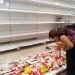 Venezolanos dejan de comer para medio alimentar a sus hijos