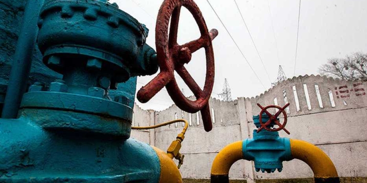 Ucrania ahorra gas y gasolina por ola de frío