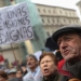 manifestación de los pensionistas calentó la calle y la oferta política