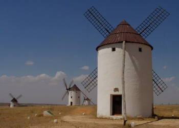 Molinos de fuentes renovables en España