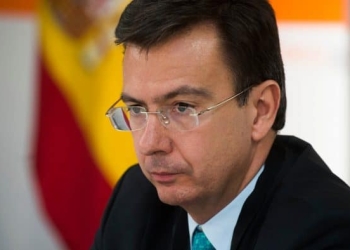 Román Escolano.