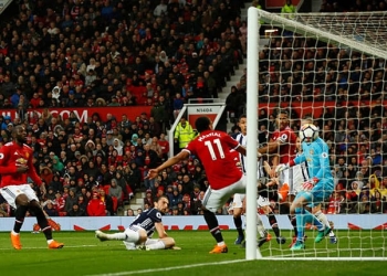 Soccer Football - Premier League - Manchester United vs West Bromwich Albion - Old Trafford, Manchester, Britain - April 15, 2018   West Bromwich Albion's Jay Rodriguez scores their first goal    Action Images via Reuters/Jason Cairnduff    EDITORIAL USE ONLY. No use with unauthorized audio, video, data, fixture lists, club/league logos or "live" services. Online in-match use limited to 75 images, no video emulation. No use in betting, games or single club/league/player publications.  Please contact your account representative for further details.