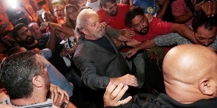 La entrega de Lula le abre una nueva etapa en la prisión