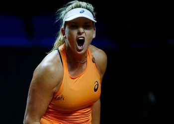 Tennis - WTA Premier - Stuttgart Tennis Grand Prix - Porsche-Arena, Stuttgart, Germany - April 28, 2018   CoCo Vandeweghe of the U.S celebrates winning her semi final match aginst France's Caroline Garcia   REUTERS/Ralph Orlowski