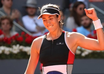 Tennis - WTA Mandatory - Madrid Open - Madrid, Spain - May 6, 2018   Spain's Garbine Muguruza celebrates winning her round of 64 match against China's Shuai Peng    REUTERS/Susana Vera