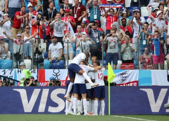 Soccer Football - World Cup - Group G - England vs Panama - Nizhny Novgorod Stadium, Nizhny Novgorod, Russia - June 24, 2018   England's Jesse Lingard celebrates scoring their third goal with team mates      REUTERS/Lucy Nicholson