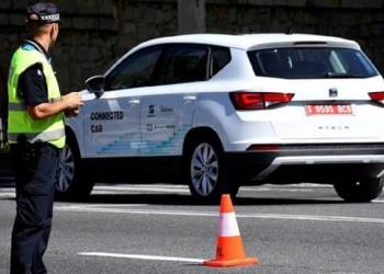 En Segovia estrenan el coche que habla con la ciudad