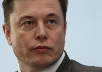 elon musk y tesla son demandados