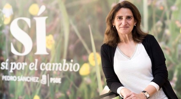 Teresa Ribera aboga por la prohibición de diésel para conseguir una España con cero emisiones en 2050