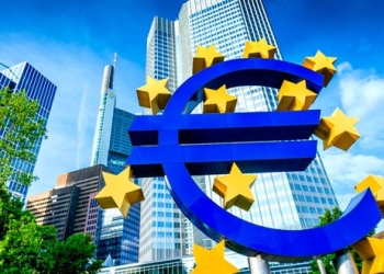 La inflación de la zona euro alcanzó el 2,1% interanual, cifra ligeramente superior a las previsiones del Banco Central Europeo.