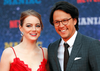 La actriz Emma Stone y el director Cary Fukunaga durante el estreno de la miniserie de Netflix "Maniac", en Londres, Reino Unido, el 13 de septiembre de 2018. REUTERS/Eddie Keogh