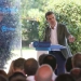 Casado dice que urge un cambio de Gobierno porque es rehén del apoyo de los independistas