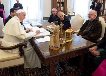 El Papa reunido con los líderes de la Iglesia en EEUU en Ciudad del Vaticano, 13 de septiembre de 2018. Imagen cedida por Vatican Media a REUTERS.