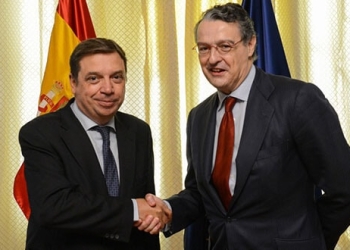 Reunión de Luis Planas con el secretario general de la Federación Española del Vino.