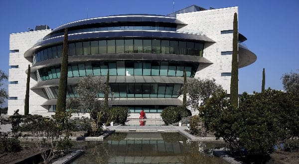 Dos firmas estadounidenses con penetración en el sector inmobiliario desean extender su huella en el mercado español con la compra de la sede de Santander