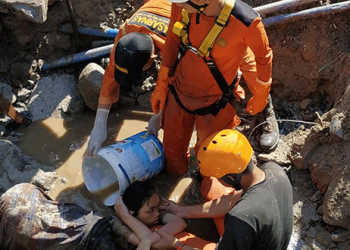 Las labores de rescate por el terremoto y posterior tsunami en Indonesia se extenderán hasta este jueves 11. Luego serán en forma selectiva/Reuters