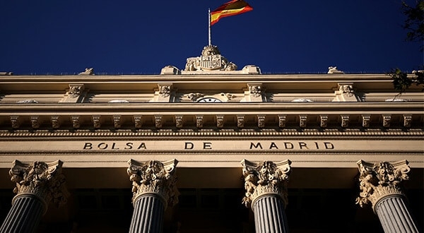 La bolsa de Madrid se ve perjudicada por la incertidumbre del mercado ante la guerra arancelaria entre Washington y Pekín