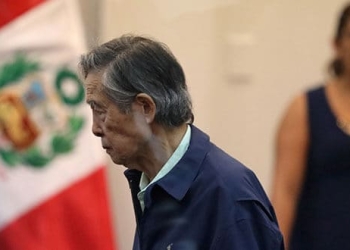 El expresidente peruano Alberto Fujimori asiste a un juicio como testigo, en la base naval de Callao. 15 de marzo de 2018.  REUTERS/Mariana Bazo