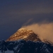 tormenta en el pico del himalaya