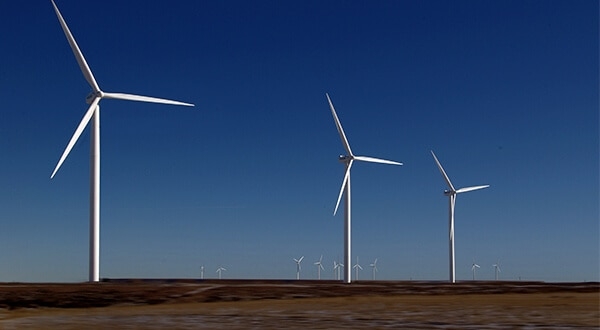 La empresa acumula 1.000 MW de generación con proyectos de energía eólica en Kansas