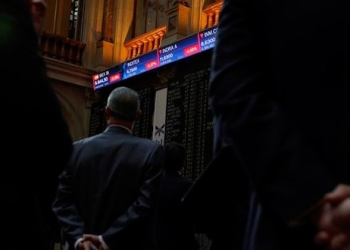 El Ibex 35 subía hasta su nivel más alto desde el 10 de octubre/Reuters