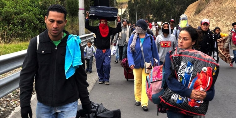 Solo el 31 de octubre se llegó a un pico de 6.708 entradas de venezolanos a Perú/Reuters