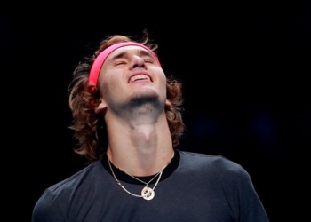 Tenis- Finales de la ATP - O2 Arena, Londres, Reino Unido- 17 noviembre, 2018. El tenista alemán Alexander Zverev celebra su victoria frente al suizo Roger Federer en las semifinales del torneo. Action Images via Reuters/Andrew Couldridge