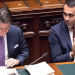 El presidente del Consejo de Ministros, Giuseppe Conte; y el viceprimer ministro italiano, Luigi Di Maio, ante la Cámara de Italia.