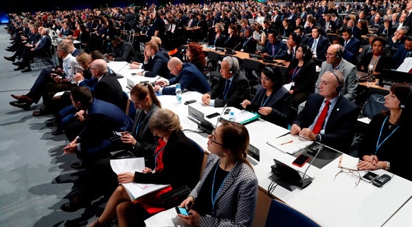 En la imagen, asistentes a la conferencia sobre clima en Katowice, Polonia, el 3 de diciembre de 2018. REUTERS/Kacper Pempel